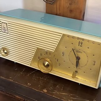 1960 Emerson 916
