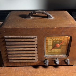 1940 Philco 40-120 AM SW Radio