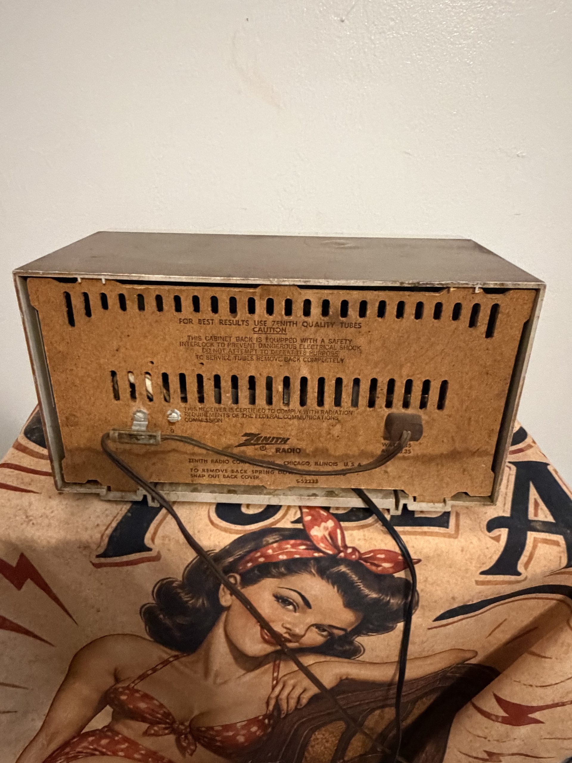 1958 Zenith AM/FM T2518 - Image 10